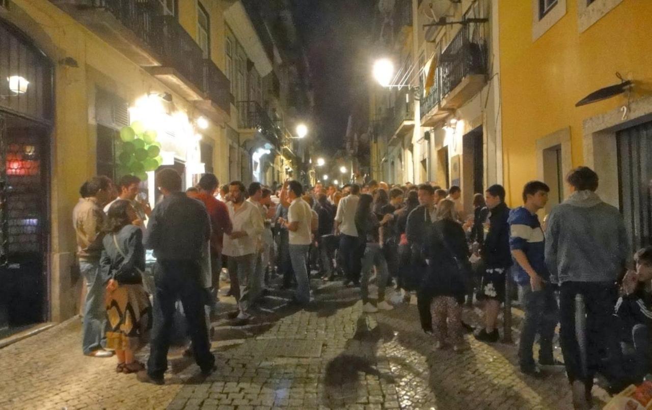 Bl Bairro Alto Famous Bica Funicular Street View Apartamento