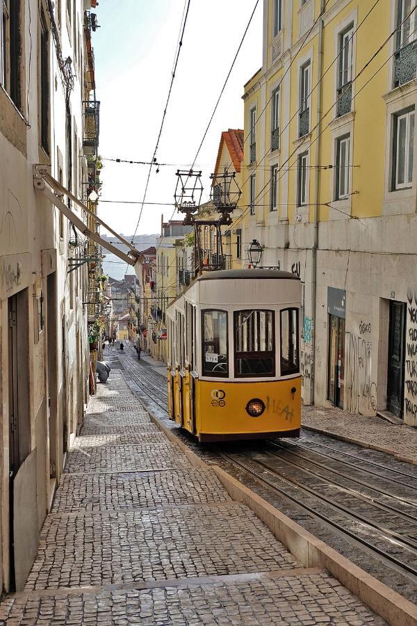Bl Bairro Alto Famous Bica Funicular Street View Apartment *